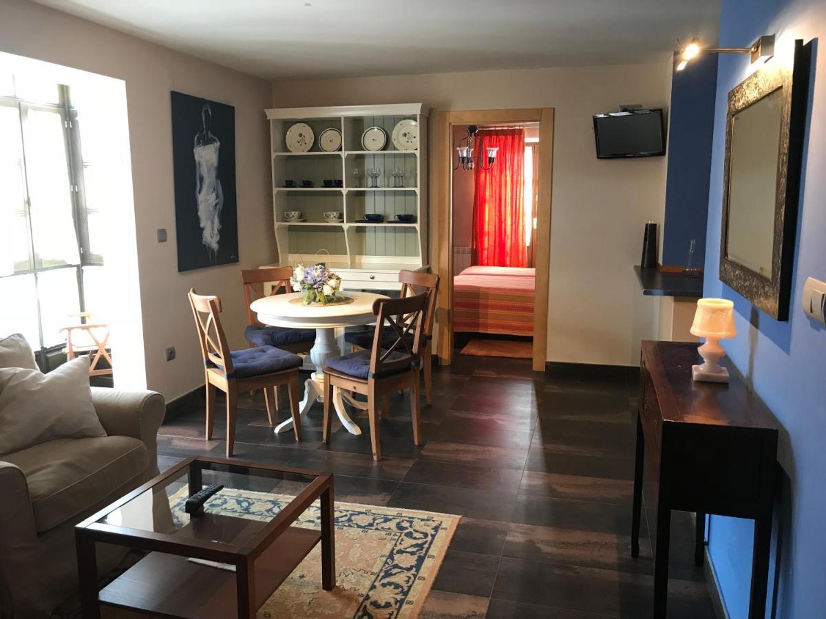 Apartamentos Ebro Рейноса Екстер'єр фото