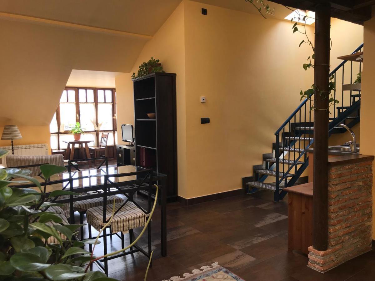 Apartamentos Ebro Рейноса Екстер'єр фото