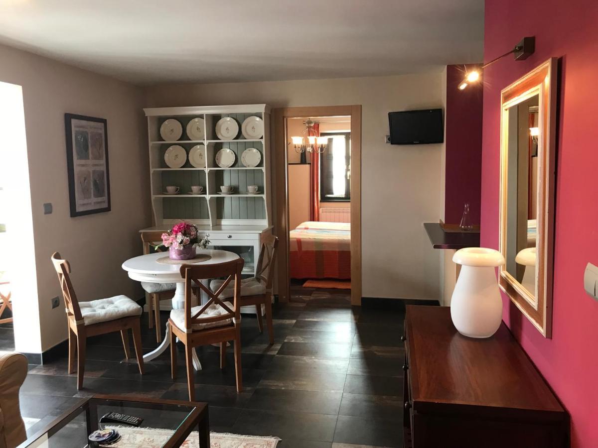 Apartamentos Ebro Рейноса Екстер'єр фото