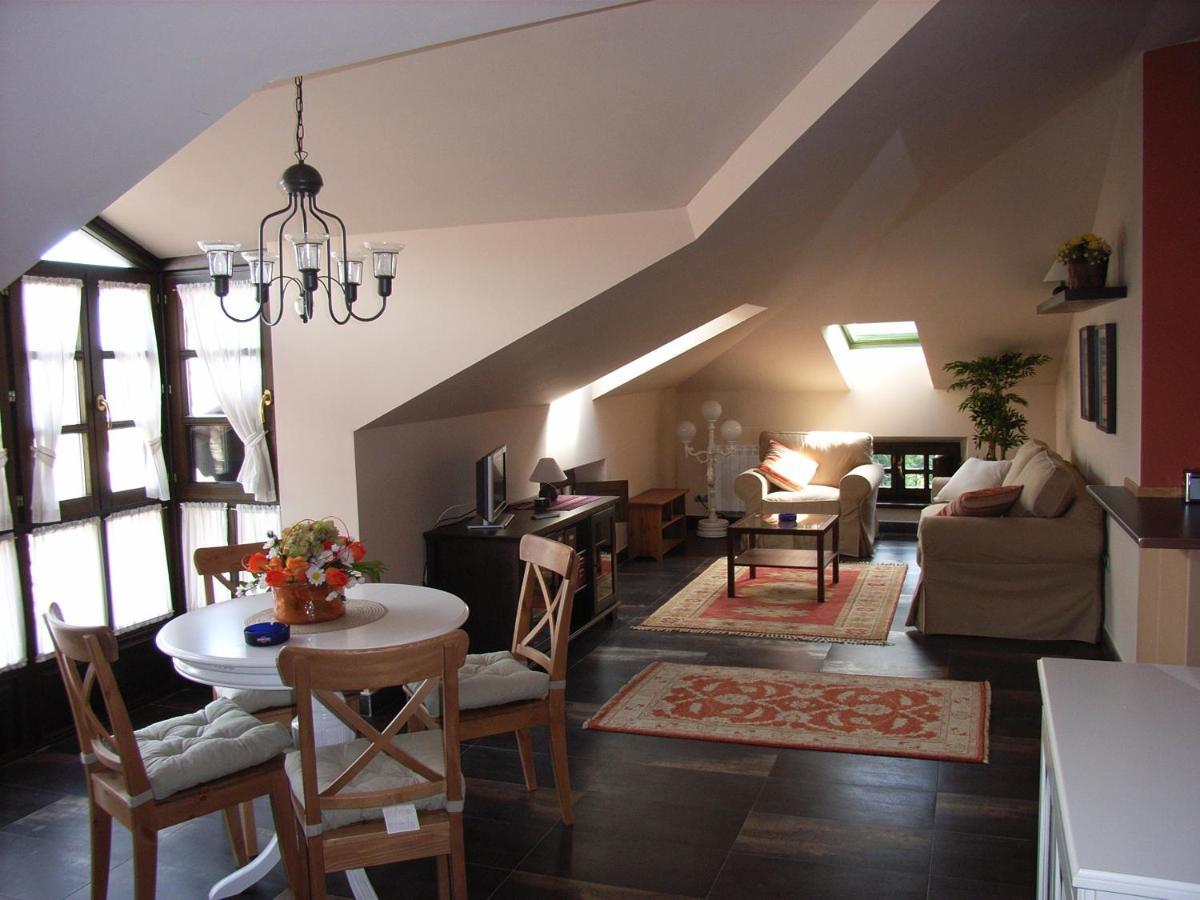 Apartamentos Ebro Рейноса Екстер'єр фото